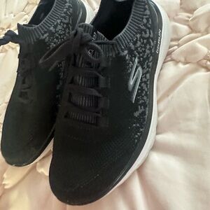 Skechers Women's Black and White Knit Sneakers